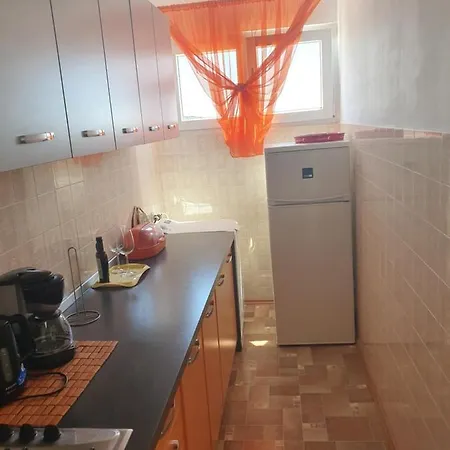 Apartament Mare *