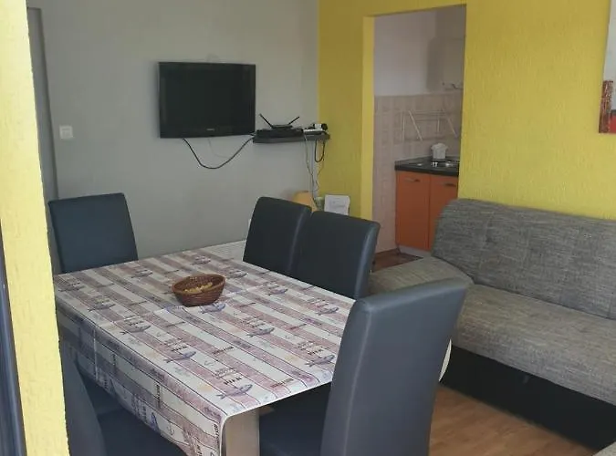 Mare * Pjescana Uvala
